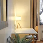 Apartamento Charming With Balcony In The Heart Of The 7th