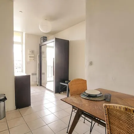 Apartamento Charming With Balcony In The Heart Of The 7th *